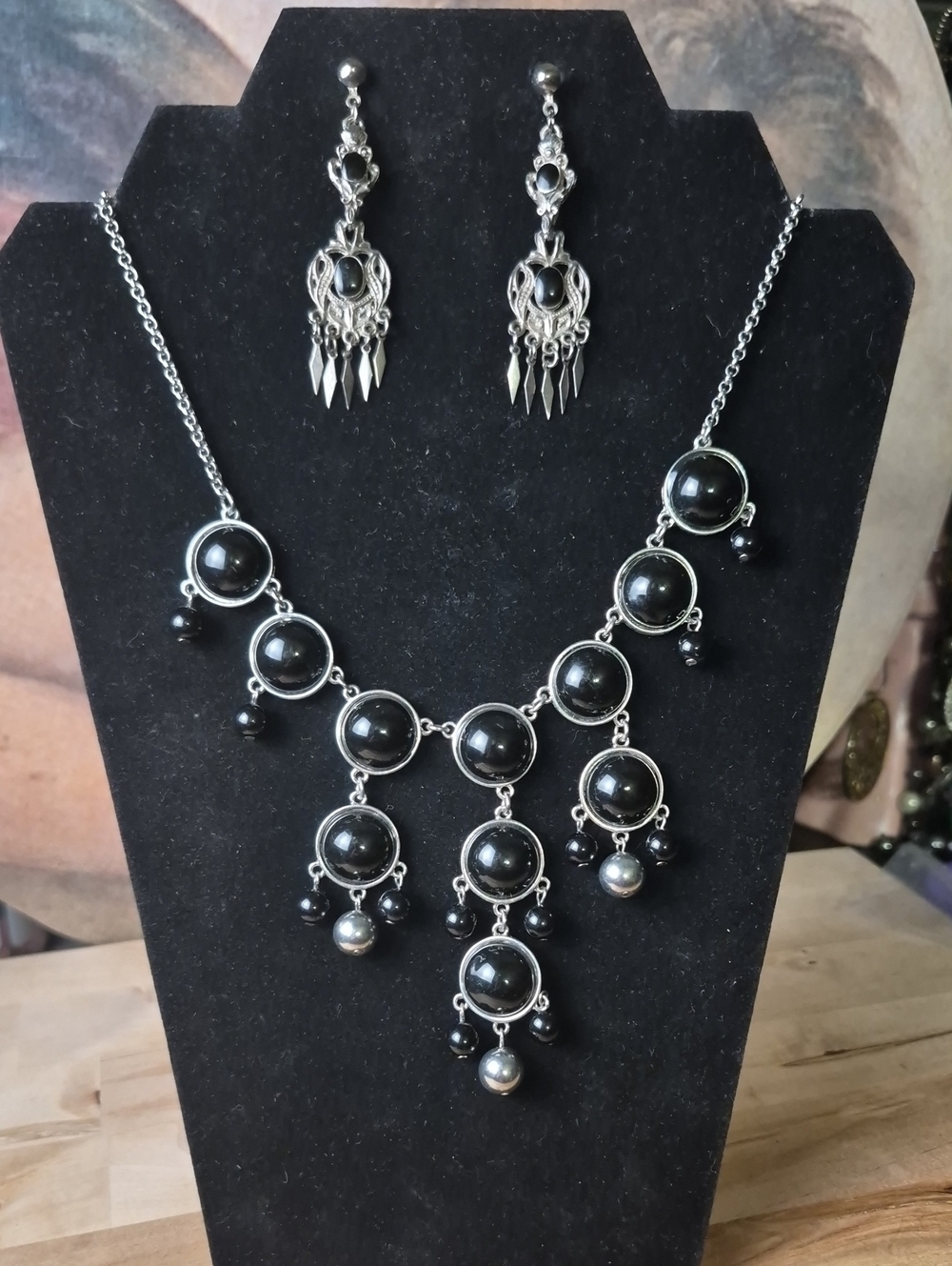 Source Unknown Black Bead Bib Necklace with Matching Drop Earrings